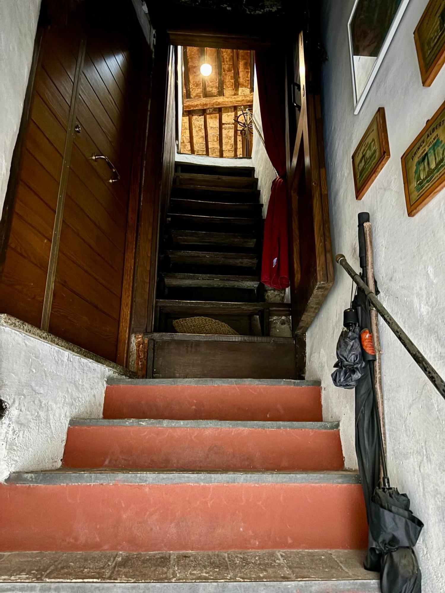 Borgo Vecchio Apartment Carbognano Luaran gambar