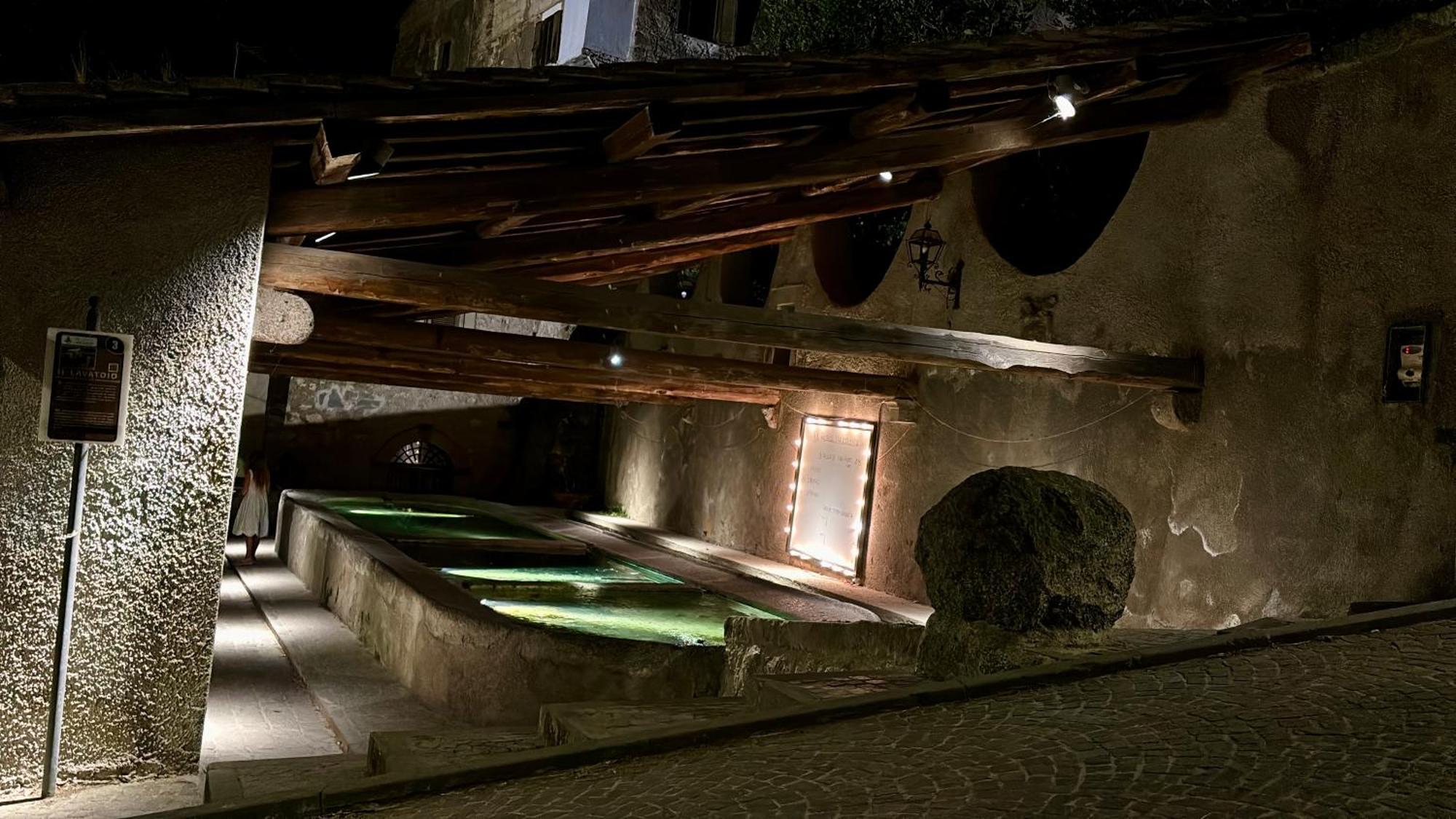Borgo Vecchio Apartment Carbognano Luaran gambar