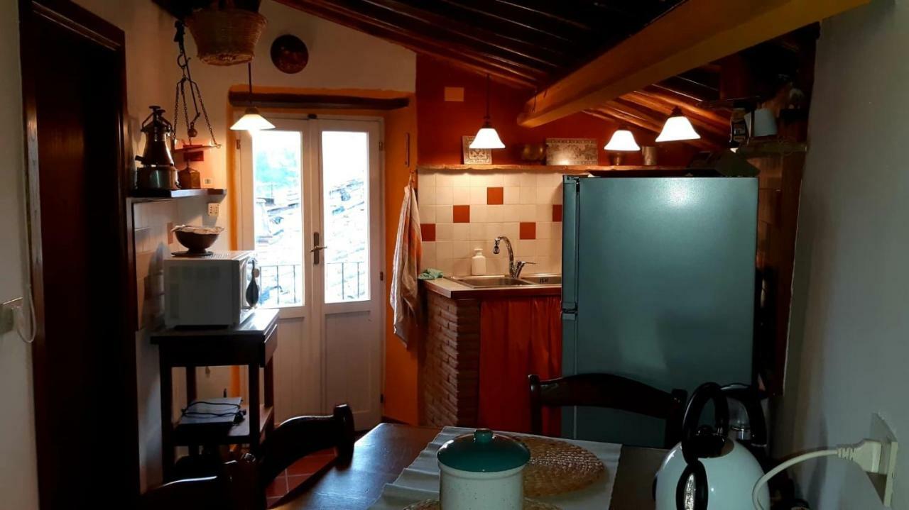 Borgo Vecchio Apartment Carbognano Luaran gambar
