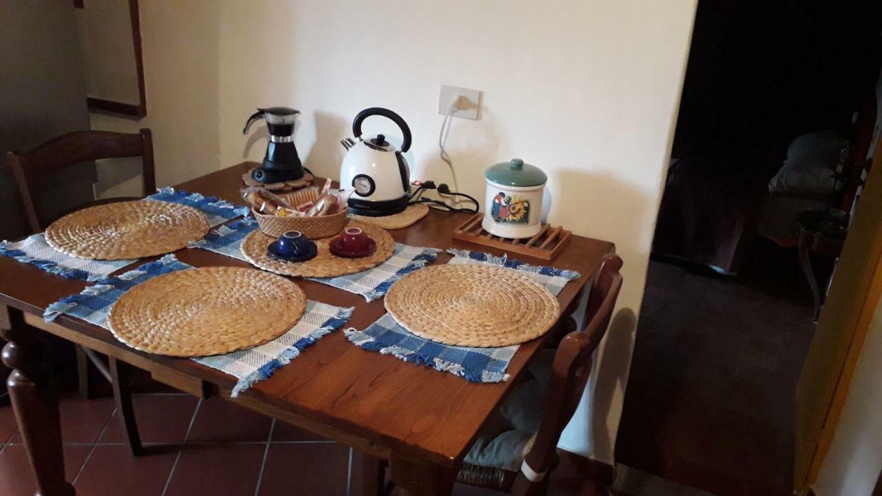 Borgo Vecchio Apartment Carbognano Luaran gambar