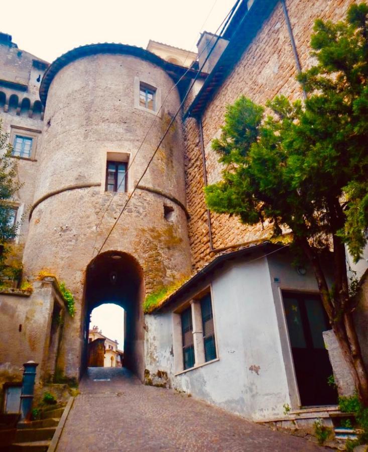 Borgo Vecchio Apartment Carbognano Luaran gambar