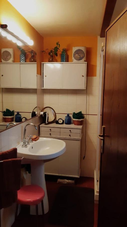 Borgo Vecchio Apartment Carbognano Luaran gambar